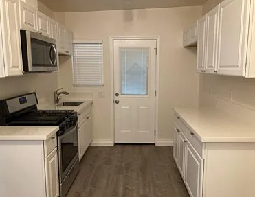 640 Parker St Unit B - Photo 6